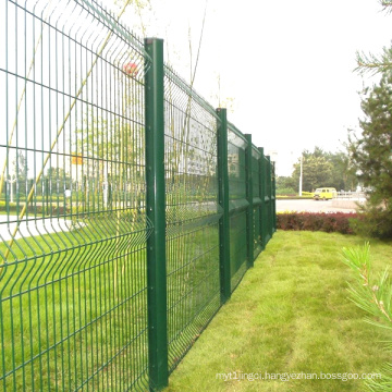 Hot Sale PVC Coated Triangle Bending Wire Mesh Fence